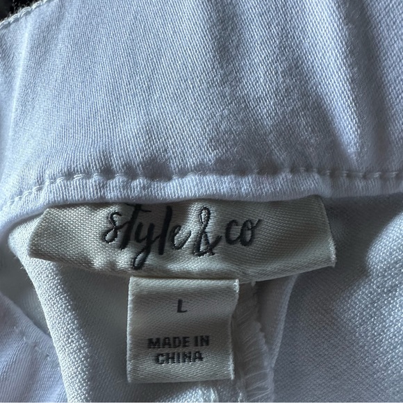 Style & Co - Picture 12 of 13